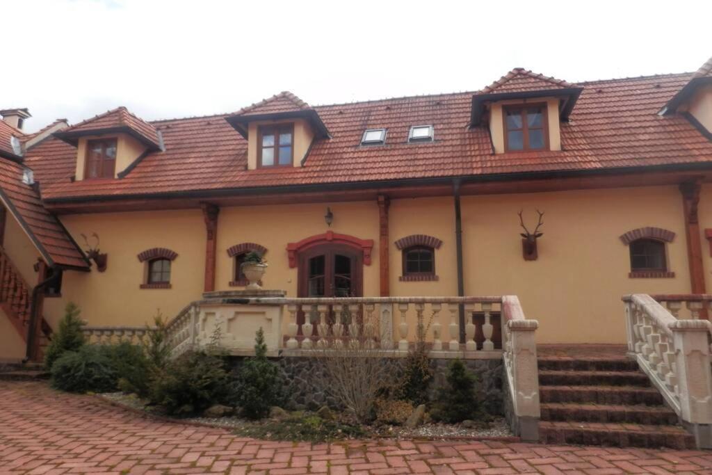 Zamecek Zdiky - Knizeci Apartman Bujanov Exterior foto