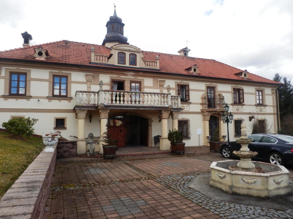 Zamecek Zdiky - Knizeci Apartman Bujanov Exterior foto