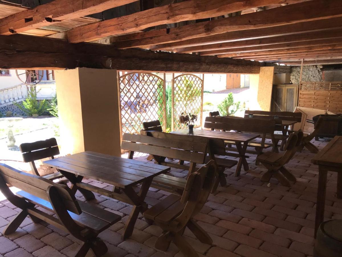 Zamecek Zdiky - Knizeci Apartman Bujanov Exterior foto